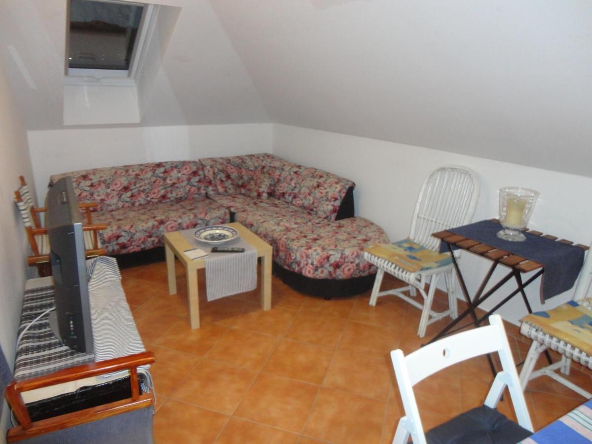 Apartment Gliha Jelsa  Extérieur photo